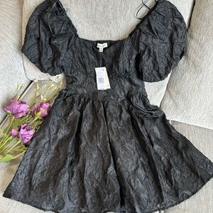 Allison +  Kelly, Chic Black Textured Mini Dress size M